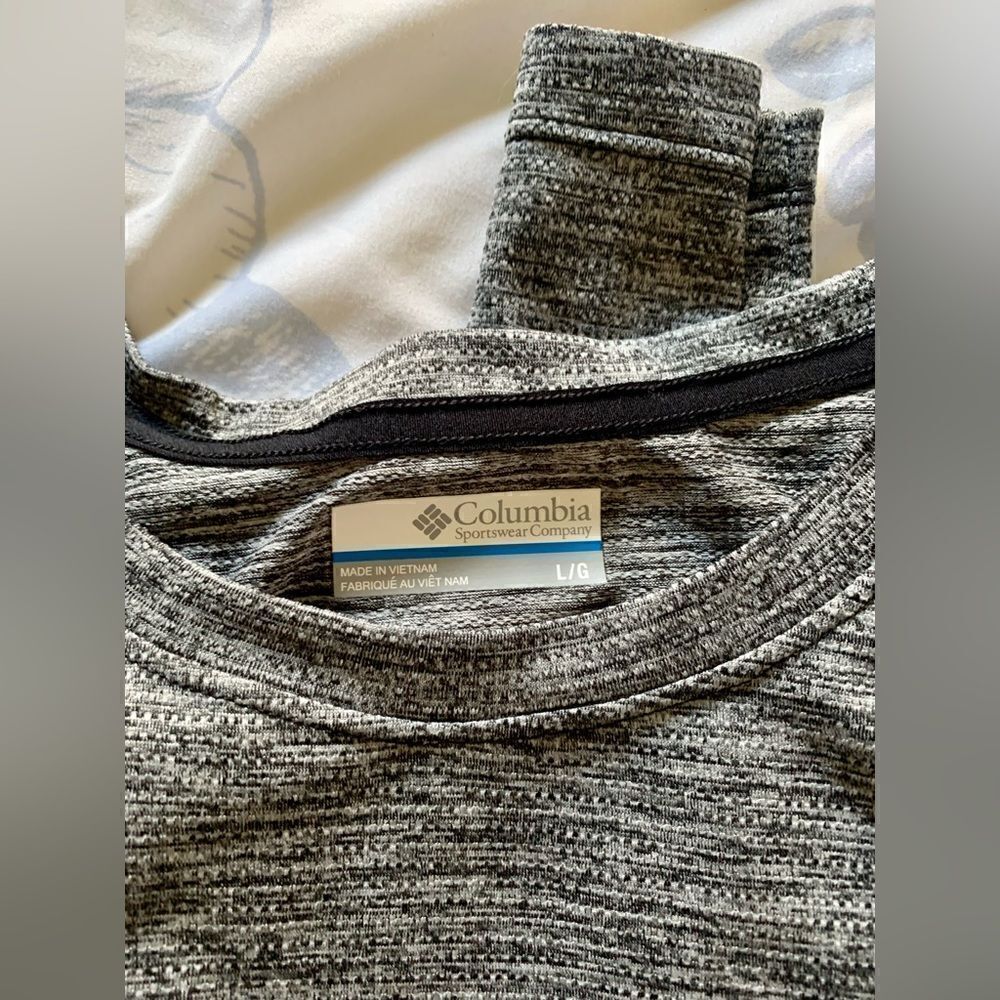 Columbia shirt  - Picture 2 of 5